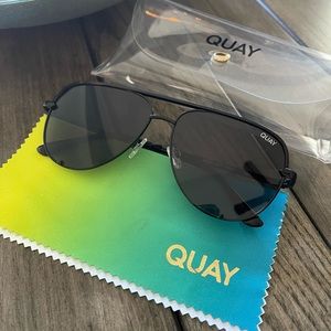Quay High Key Mini